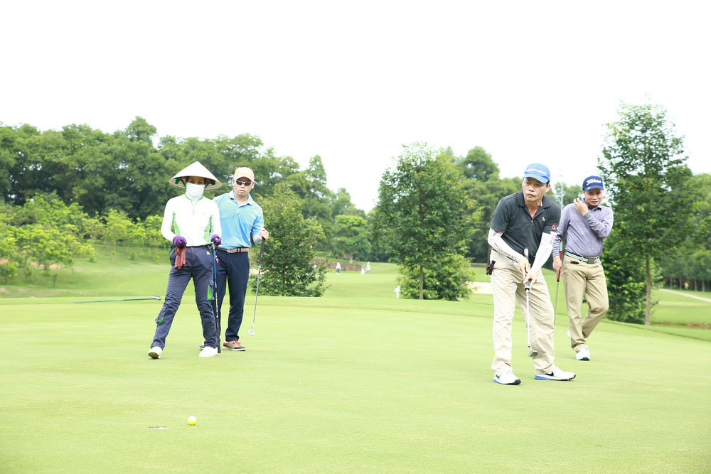 Corporate Kings Night Golf Challenge (12-08-2017) (12)